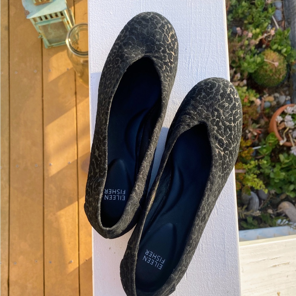 Eileen fisher suede embossed leopard print black ballet flat black. 9.5